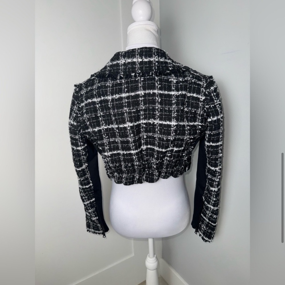 Alice and Olivia Yardley Cropped Fray Hem Jacket/Small - Picture 8 of 12